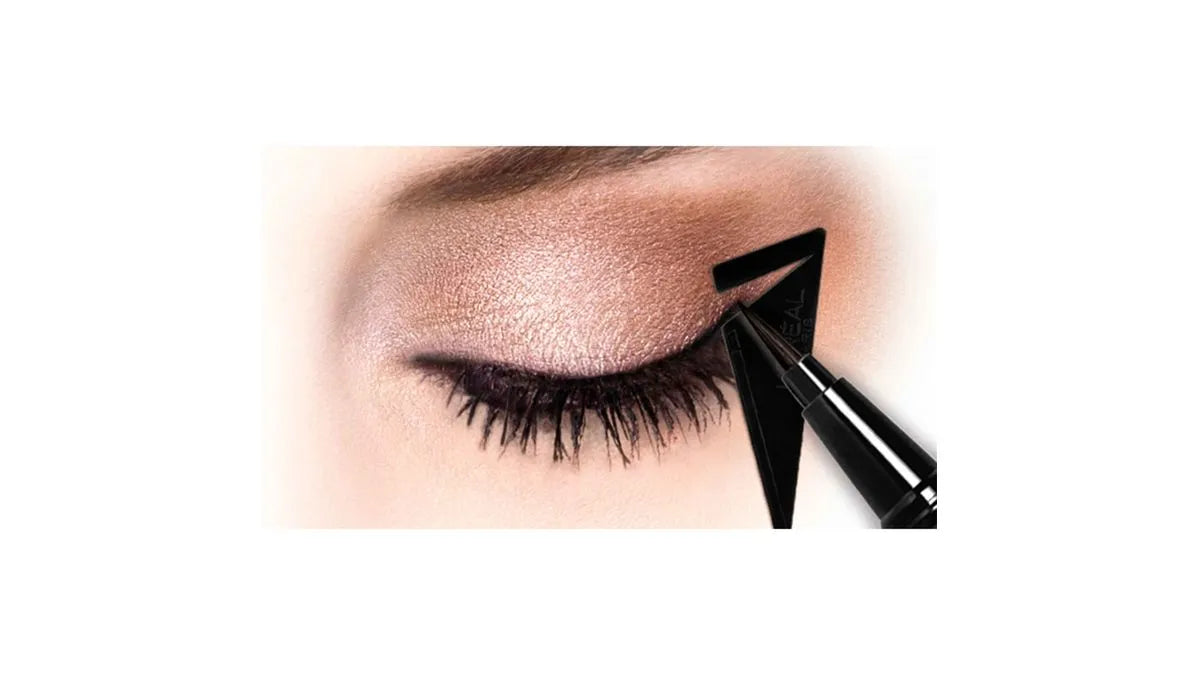 L’Oréal Paris Flash Cat Eyeliner Black – Delineador Líquido Preciso (0.55 ml)